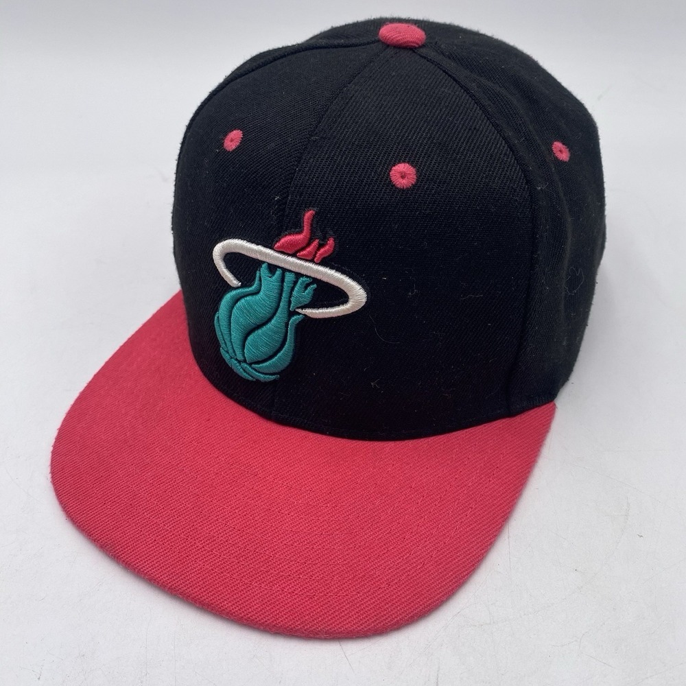 Miami Heat Hat Hot Pink Mitchell & Ness Black Snapback Adjustable Cleaned